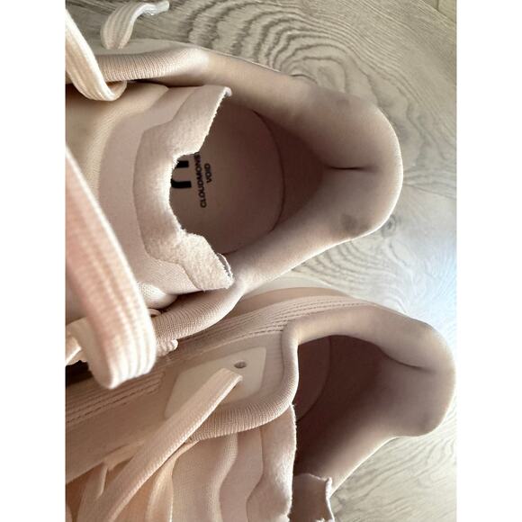 EUC On Cloudmonster Void women’s running shoes sz 10 color dew/ ivory - Picture 11 of 13